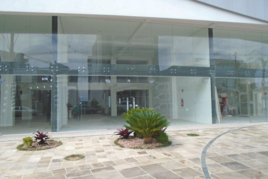 Loja com 370m², no bairro Villagio Iguatemi em Caxias do Sul para Comprar