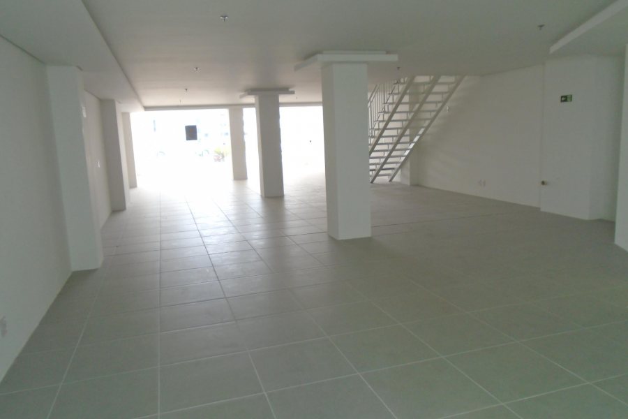 Loja com 370m², no bairro Villagio Iguatemi em Caxias do Sul para Comprar