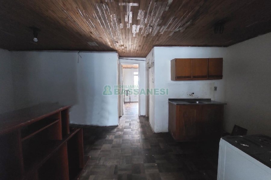 Apartamento com 70m², 2 dormitórios, no bairro Centro em Caxias do Sul para Alugar