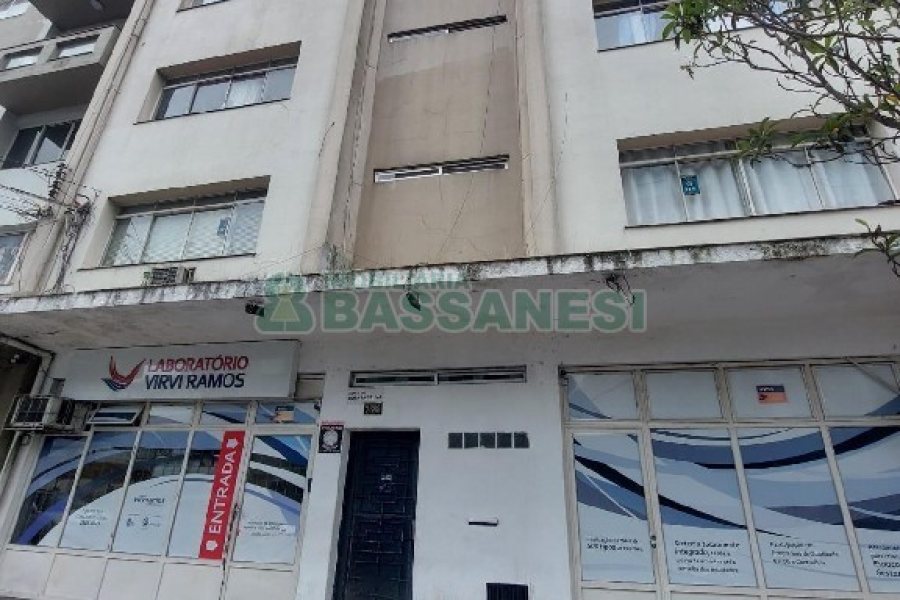 Apartamento com 70m², 2 dormitórios, no bairro Centro em Caxias do Sul para Alugar