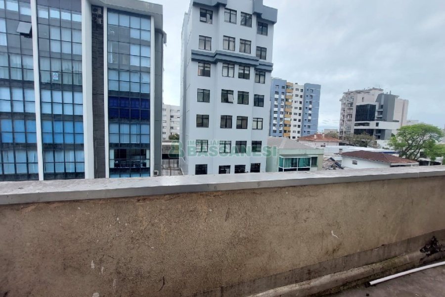 Apartamento com 70m², 2 dormitórios, no bairro Centro em Caxias do Sul para Alugar