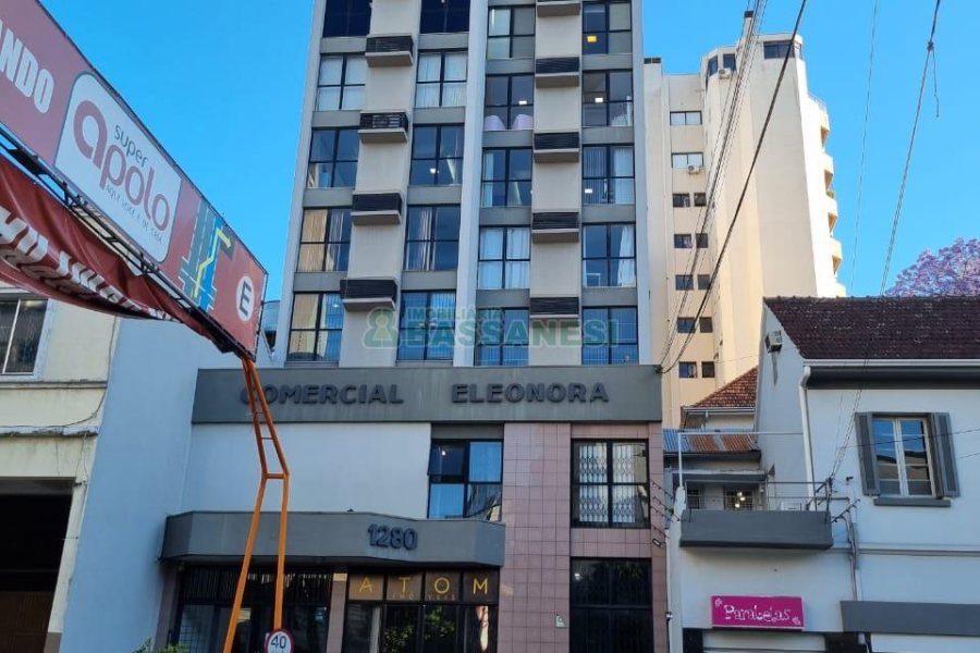 Loja com 198m², 2 vagas, no bairro Centro em Caxias do Sul para Alugar ou Comprar