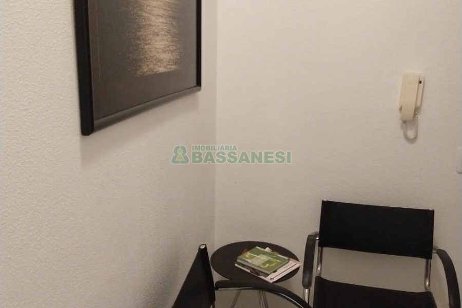 Sala com 48m², no bairro Centro em Caxias do Sul para Comprar