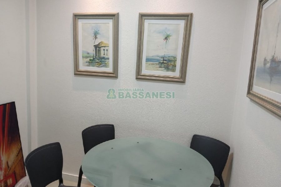 Sala com 48m², no bairro Centro em Caxias do Sul para Comprar