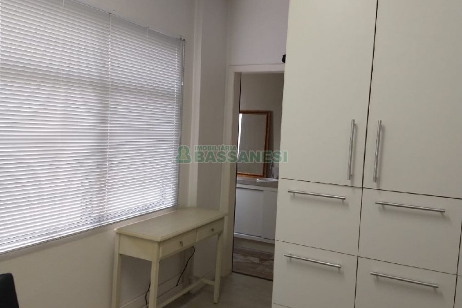 Sala com 48m², no bairro Centro em Caxias do Sul para Comprar