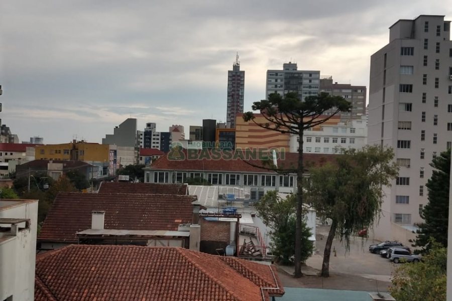 Sala com 48m², no bairro Centro em Caxias do Sul para Comprar