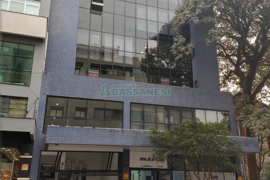 Sala com 48m², no bairro Centro em Caxias do Sul para Comprar