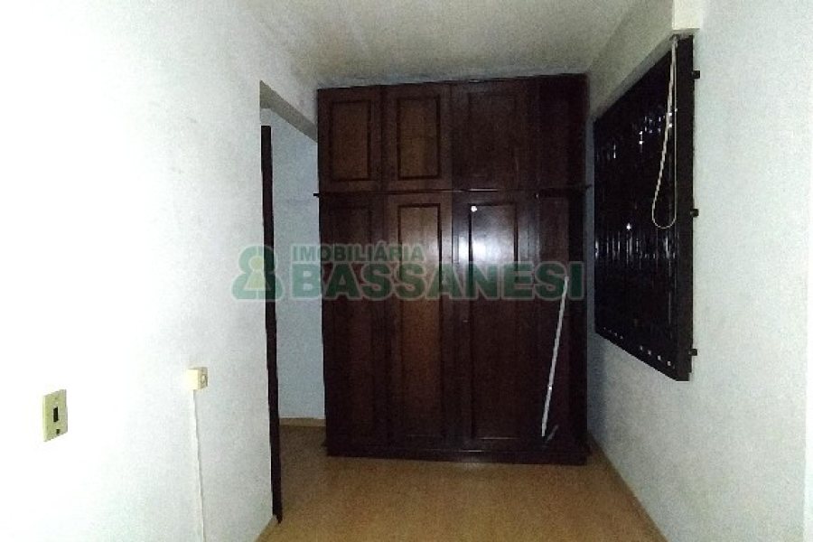 Apartamento com 112m², 3 dormitórios, 2 vagas, no bairro Centro em Caxias do Sul para Comprar