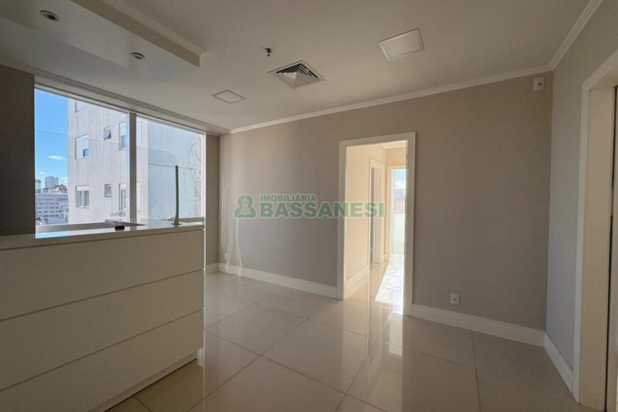 Sala com 59m², 1 vaga, no bairro São Pelegrino em Caxias do Sul para Alugar ou Comprar