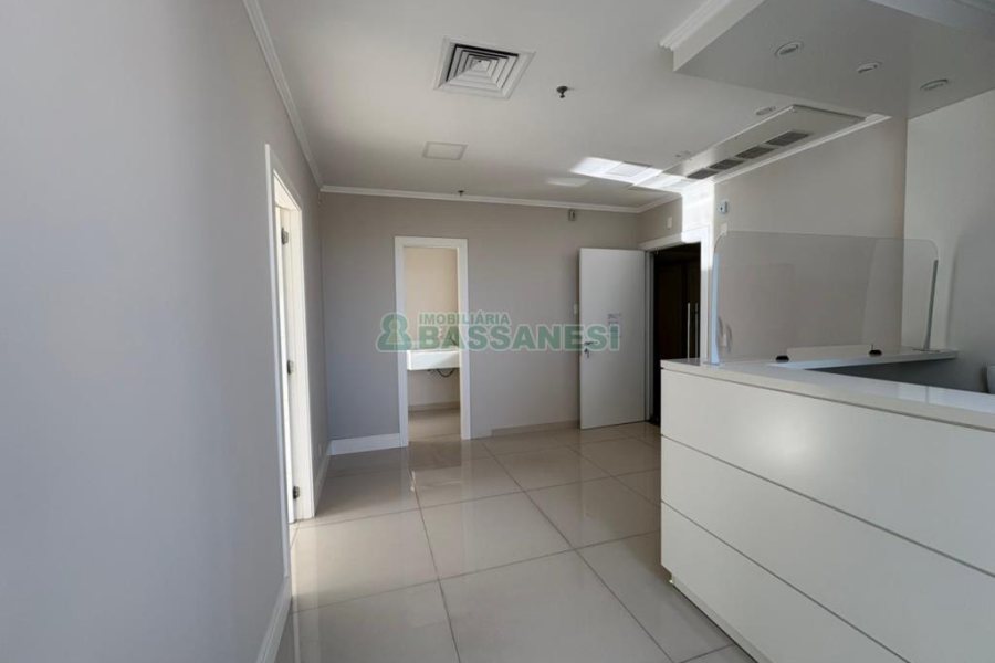 Sala com 59m², 1 vaga, no bairro São Pelegrino em Caxias do Sul para Alugar ou Comprar