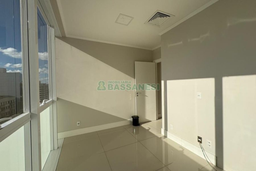 Sala com 59m², 1 vaga, no bairro São Pelegrino em Caxias do Sul para Alugar ou Comprar