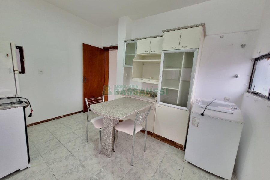 Apartamento com 77m², 2 dormitórios, 1 vaga, no bairro Centro em Caxias do Sul para Alugar