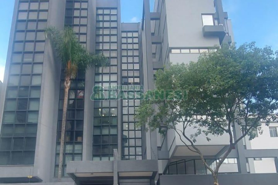 Apartamento com 77m², 2 dormitórios, 1 vaga, no bairro Centro em Caxias do Sul para Alugar