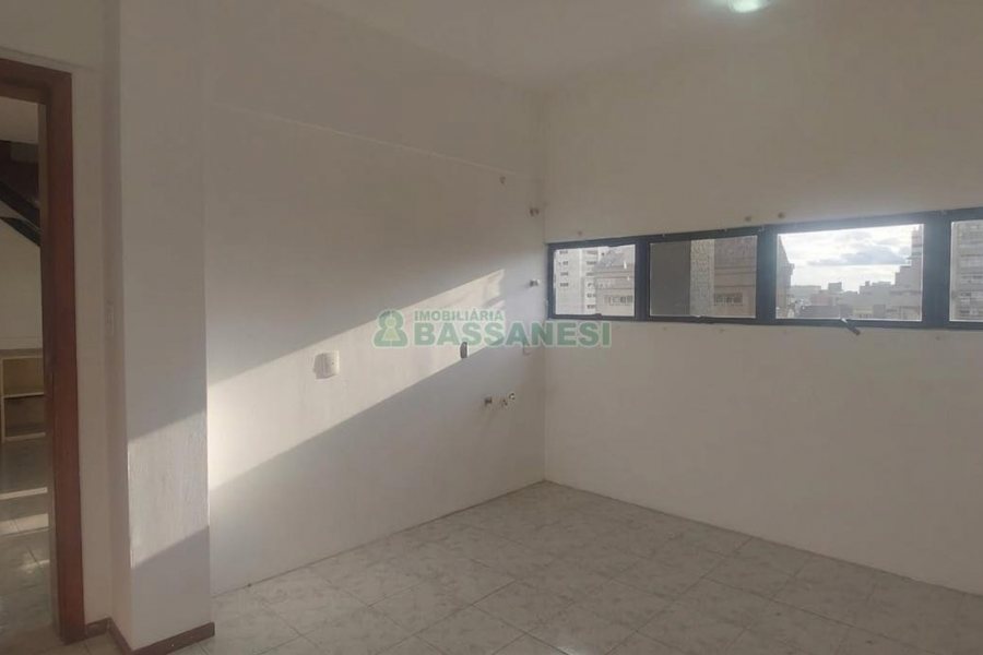 Apartamento com 77m², 2 dormitórios, 1 vaga, no bairro Centro em Caxias do Sul para Alugar