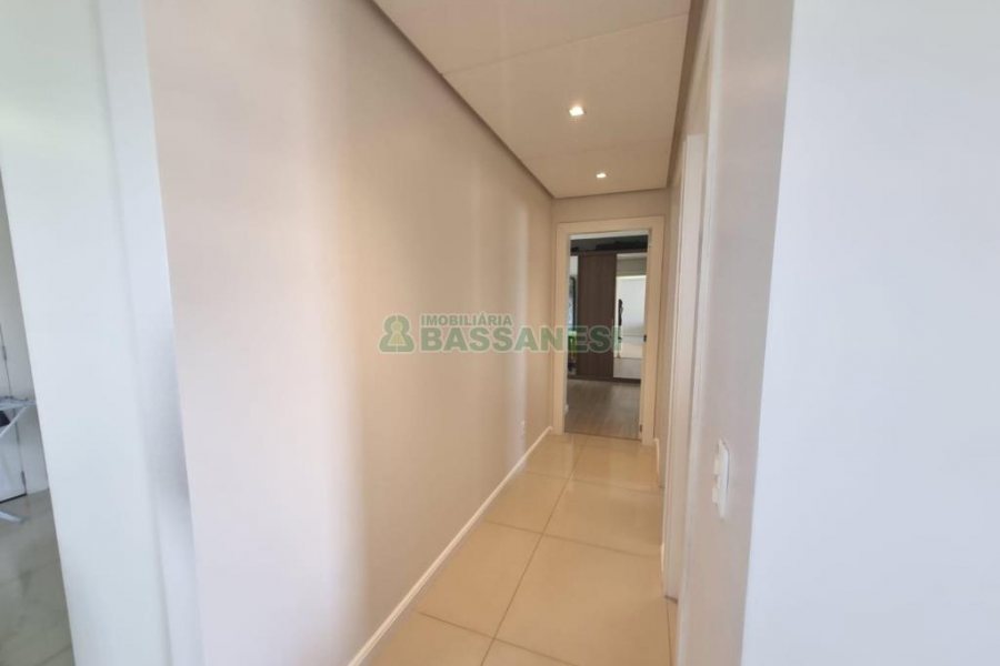 Apto Mobiliado com 100m², 2 dormitórios, 1 vaga, no bairro Santa Catarina em Caxias do Sul para Alugar