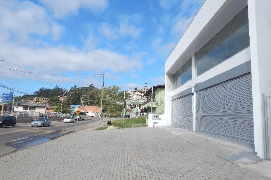 Loja com 570m², no bairro Esplanada em Caxias do Sul para Alugar