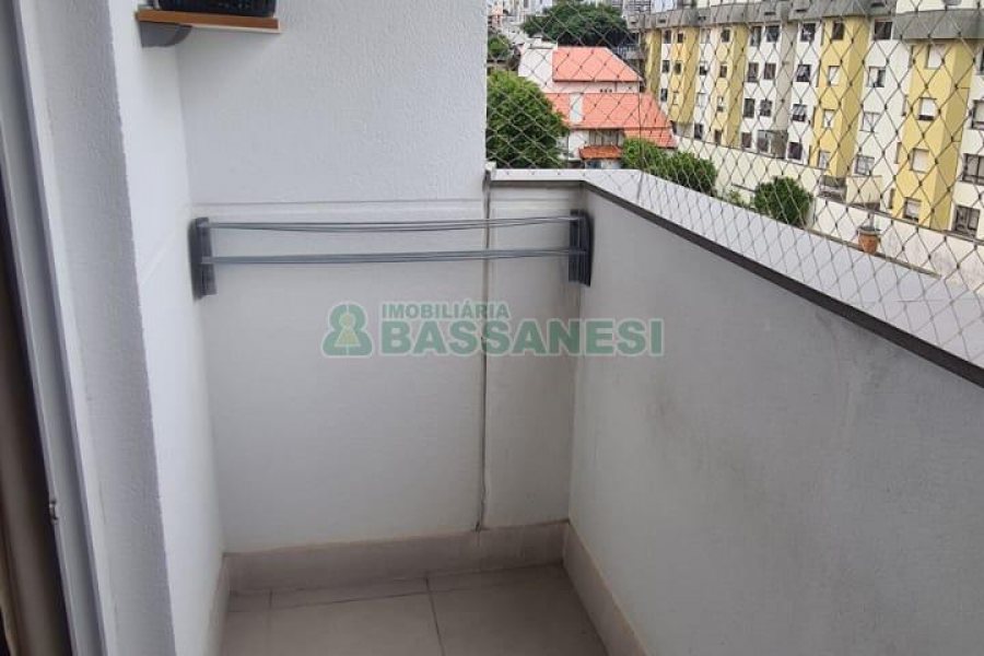 Apto Mobiliado com 77m², 3 dormitórios, 2 vagas, no bairro Pio X em Caxias do Sul para Alugar ou Comprar