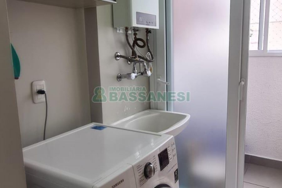 Apto Mobiliado com 77m², 3 dormitórios, 2 vagas, no bairro Pio X em Caxias do Sul para Alugar ou Comprar