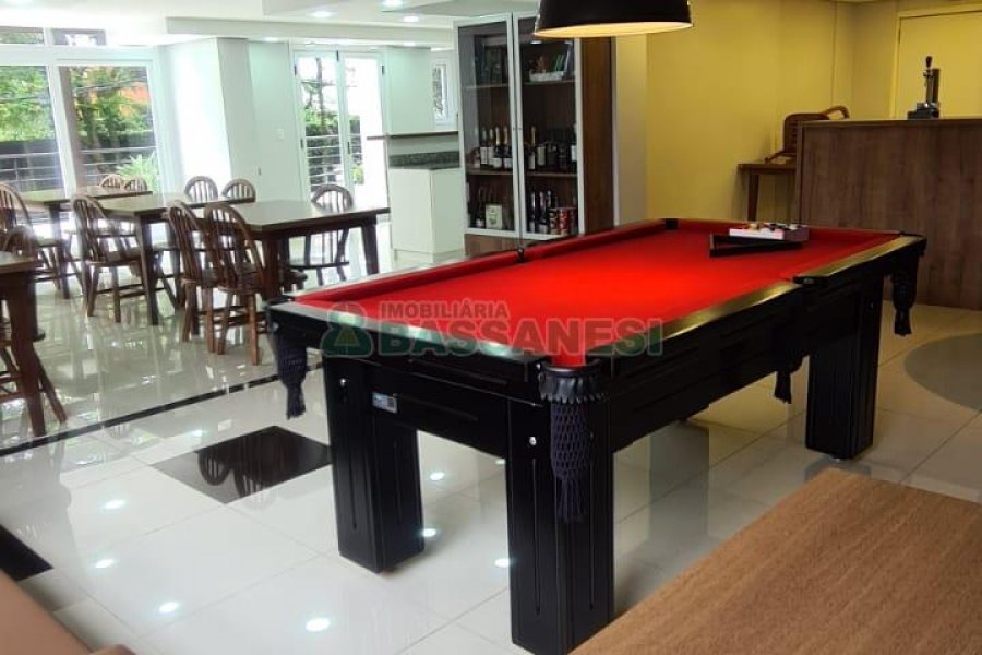 Apto Mobiliado com 77m², 3 dormitórios, 2 vagas, no bairro Pio X em Caxias do Sul para Alugar ou Comprar