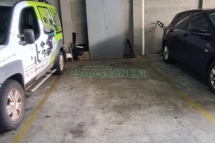 Apto Mobiliado com 77m², 3 dormitórios, 2 vagas, no bairro Pio X em Caxias do Sul para Alugar ou Comprar