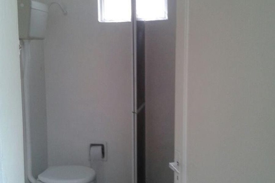 Casa com 549m², 3 dormitórios, 1 vaga, no bairro Cruzeiro em Caxias do Sul para Comprar