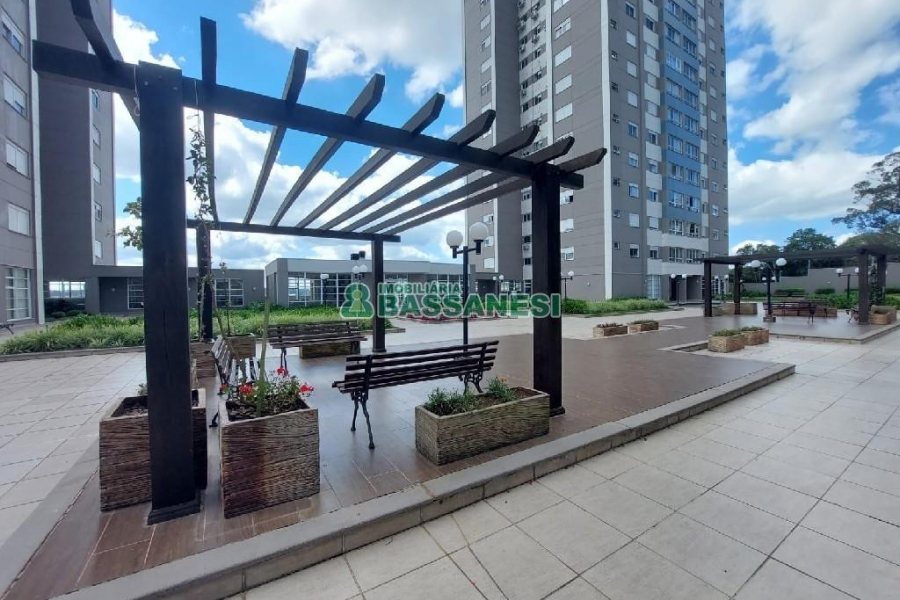 Apto Mobiliado com 101m², 3 dormitórios, 2 vagas, no bairro Universitário em Caxias do Sul para Alugar