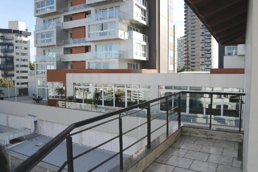 Apto/Cobertura com 409m², 4 dormitórios, 4 vagas, no bairro Madureira em Caxias do Sul para Alugar ou Comprar