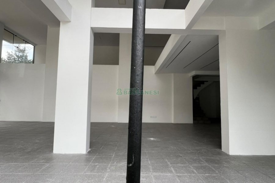 Sala, no bairro Centro em Caxias do Sul para Alugar
