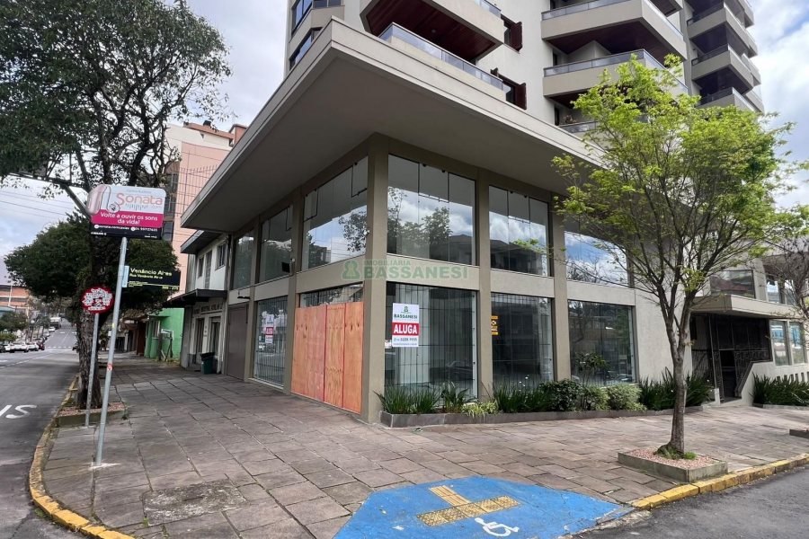 Sala, no bairro Centro em Caxias do Sul para Alugar