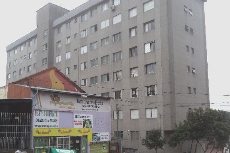 Apartamento com 56m², 2 dormitórios, 1 vaga, no bairro Centro em Caxias do Sul para Comprar