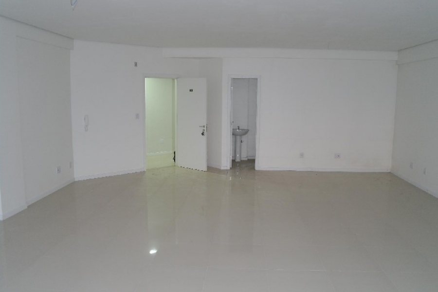 Sala com 70m², 1 vaga, no bairro Santa Catarina em Caxias do Sul para Alugar