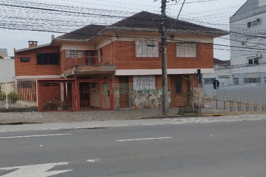 Loja com 100m², no bairro Pio X em Caxias do Sul para Alugar