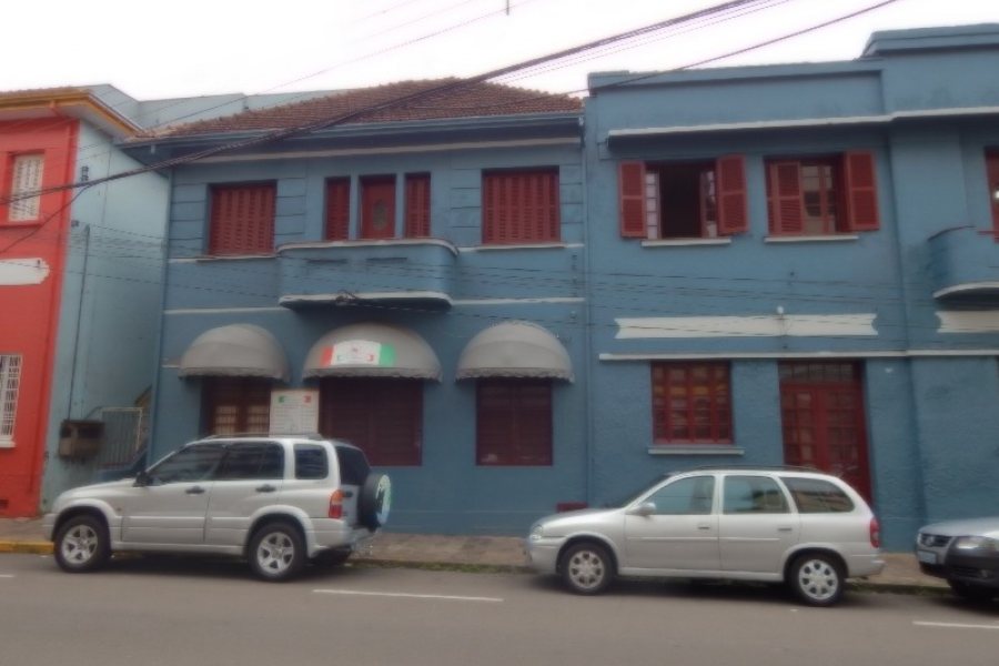 Pavilhão com 563m², no bairro São Pelegrino em Caxias do Sul para Comprar