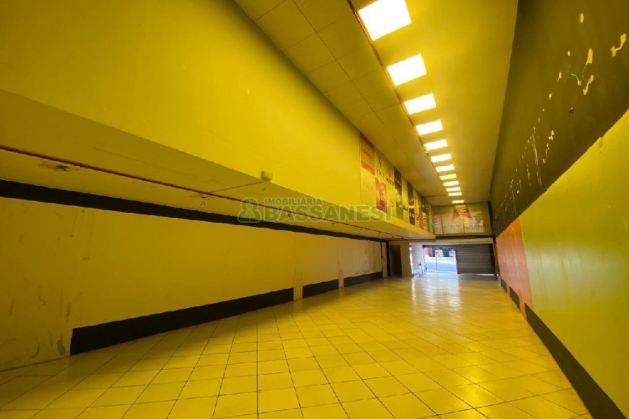 Loja com 456m², no bairro Centro em Caxias do Sul para Alugar