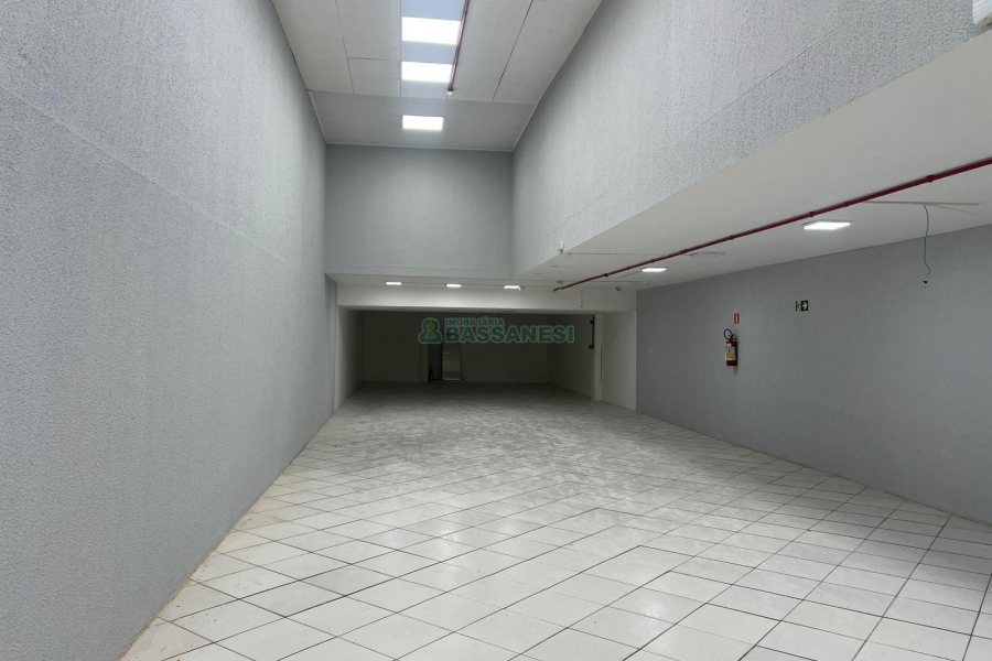 Loja com 456m², no bairro Centro em Caxias do Sul para Alugar