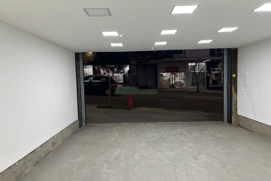 Loja com 456m², no bairro Centro em Caxias do Sul para Alugar