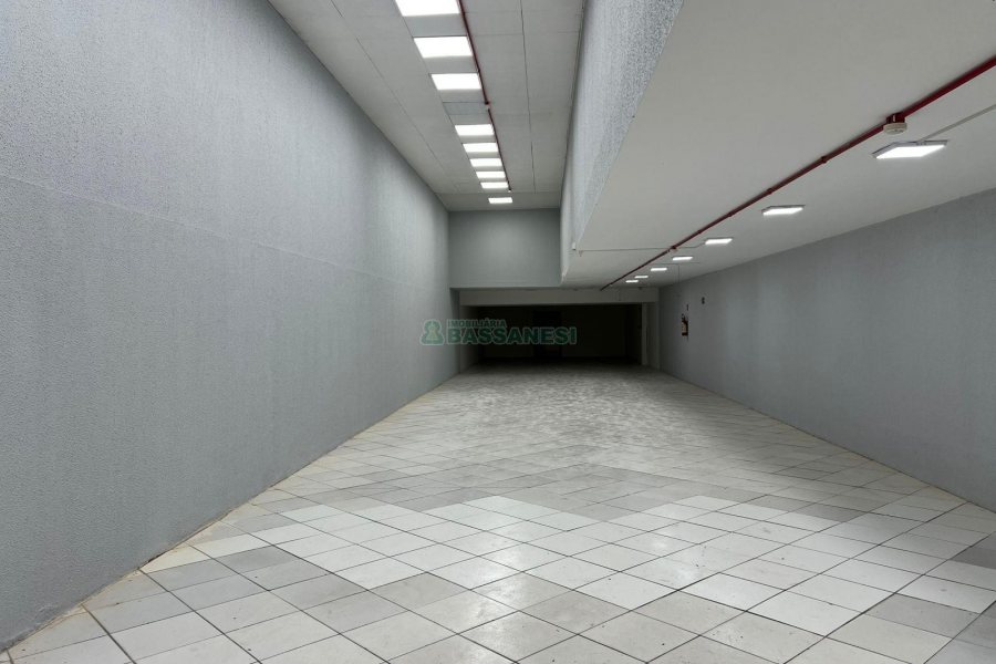 Loja com 456m², no bairro Centro em Caxias do Sul para Alugar