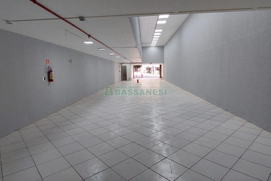 Loja com 456m², no bairro Centro em Caxias do Sul para Alugar