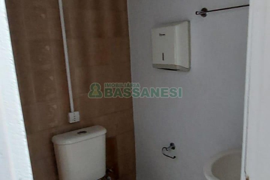 Loja com 456m², no bairro Centro em Caxias do Sul para Alugar