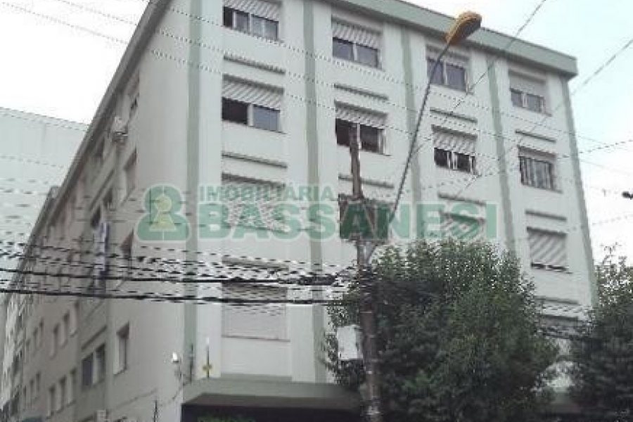 Apartamento com 61m², 2 dormitórios, no bairro Centro em Caxias do Sul para Comprar