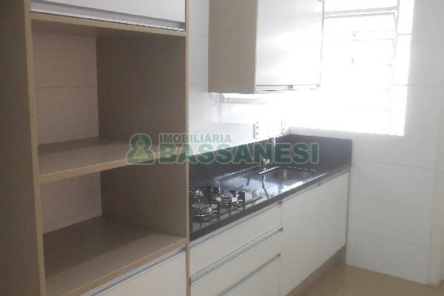 Apartamento com 61m², 2 dormitórios, no bairro Centro em Caxias do Sul para Comprar