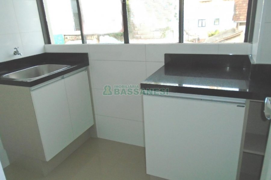 Apartamento com 61m², 2 dormitórios, no bairro Centro em Caxias do Sul para Comprar