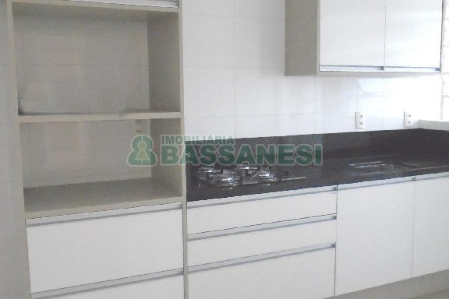 Apartamento com 61m², 2 dormitórios, no bairro Centro em Caxias do Sul para Comprar