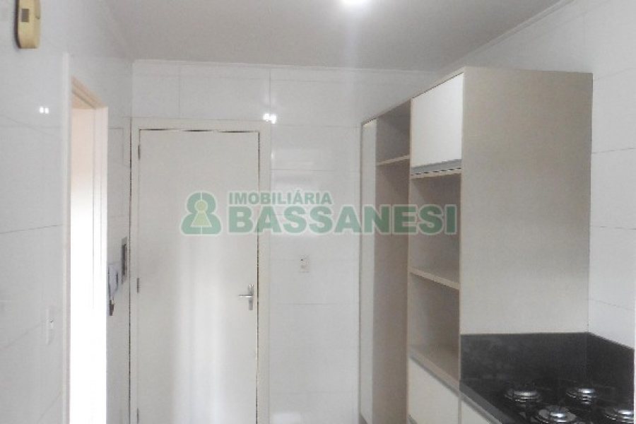 Apartamento com 61m², 2 dormitórios, no bairro Centro em Caxias do Sul para Comprar