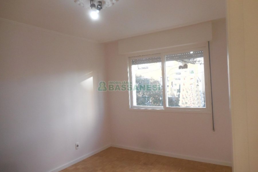 Apartamento com 61m², 2 dormitórios, no bairro Centro em Caxias do Sul para Comprar