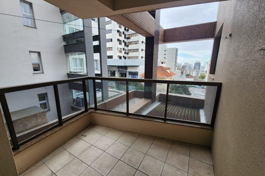 Apto Mobiliado com 59m², 1 dormitório, 1 vaga, no bairro Centro em Caxias do Sul para Comprar