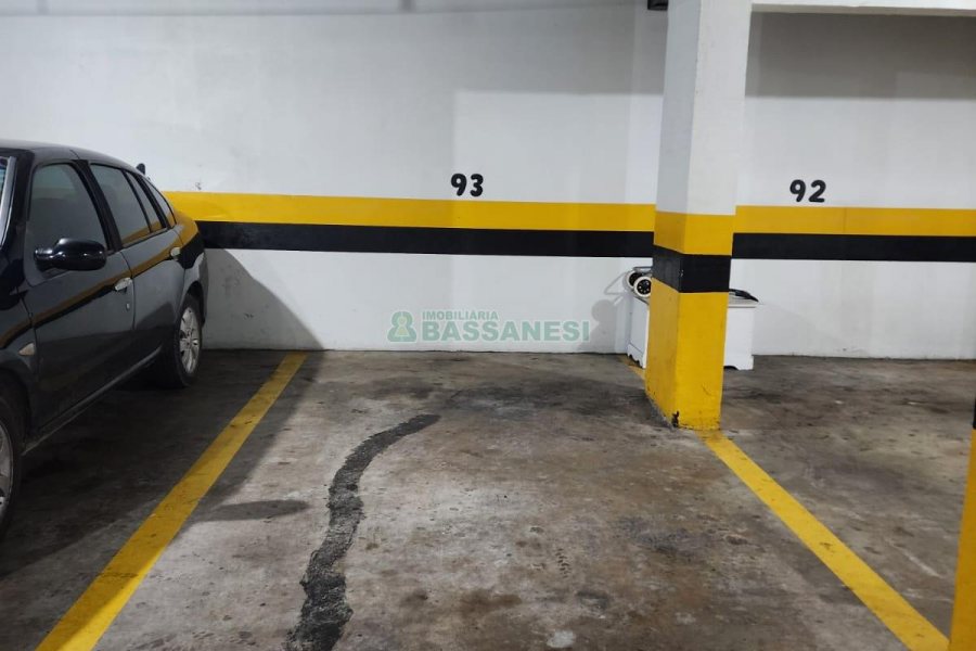 Apto Mobiliado com 59m², 1 dormitório, 1 vaga, no bairro Centro em Caxias do Sul para Comprar