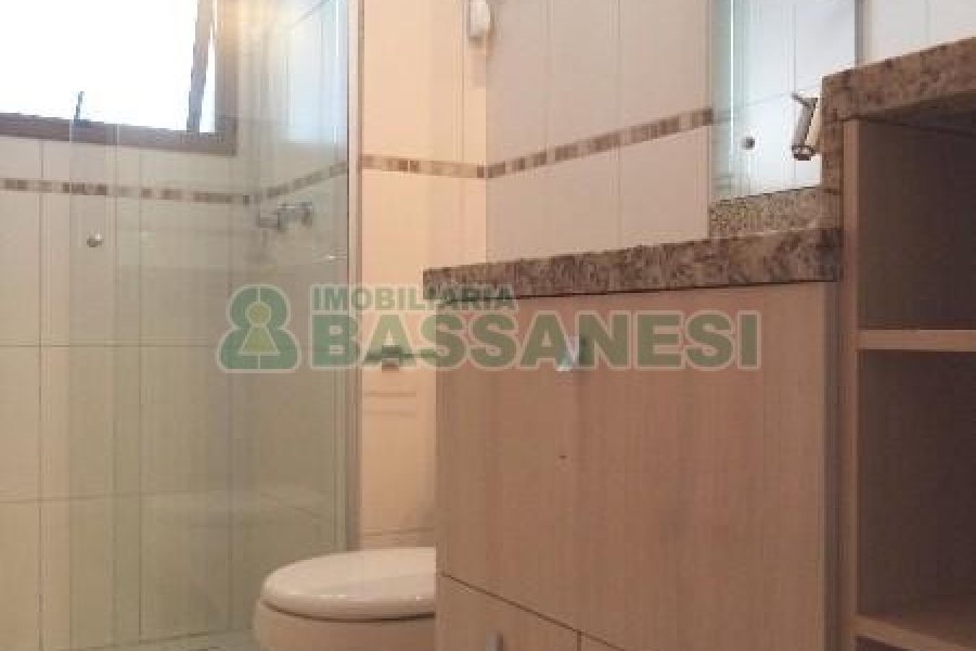 Apto Mobiliado com 59m², 1 dormitório, 1 vaga, no bairro Centro em Caxias do Sul para Comprar