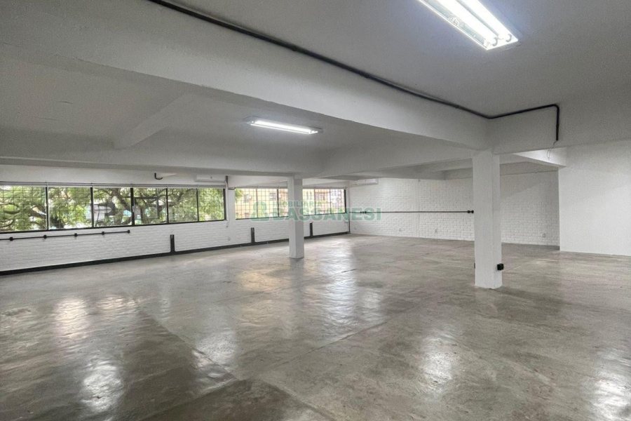 Sala com 250m², no bairro São Pelegrino em Caxias do Sul para Alugar
