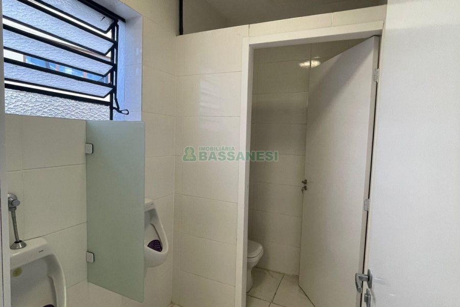 Sala com 250m², no bairro São Pelegrino em Caxias do Sul para Alugar